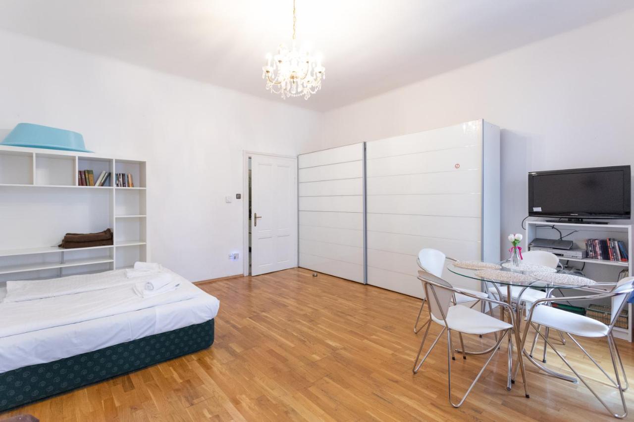 Central Garden Apartments Viena Exterior foto